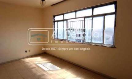 Apartamento com 3 quartos à venda na Rua Maria José, Madureira, Rio de Janeiro, 74 m2 por R$ 200.000