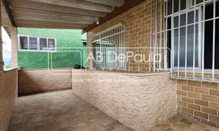Casa com 3 quartos à venda na Rua Nuncio Ostni, Magalhães Bastos, Rio de Janeiro, 252 m2 por R$ 349.000