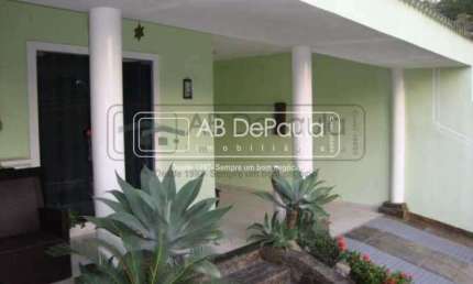Casa em condomínio fechado com 4 quartos à venda na Estrada do Cafundá, Taquara, Rio de Janeiro, 200 m2 por R$ 850.000