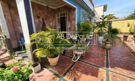 Casa com 6 quartos à venda na Rua Maria Graham, Jardim Sulacap, Rio de Janeiro, 577 m2 por R$ 950.000