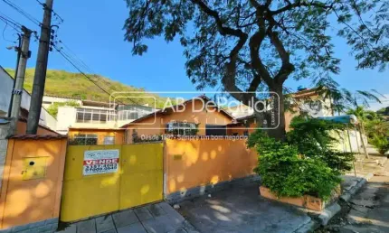 Casa com 6 quartos à venda na Rua Pacheco de Oliveira, Jardim Sulacap, Rio de Janeiro, 220 m2 por R$ 570.000