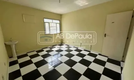 Sala comercial com 1 sala para alugar na Estrada Manuel Nogueira de Sá, Realengo, Rio de Janeiro, 20 m2 por R$ 450