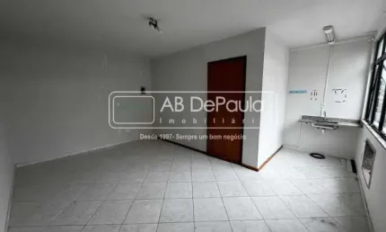 Sala comercial com 1 sala para alugar na Praça Saiqui, Vila Valqueire, Rio de Janeiro, 33 m2 por R$ 980
