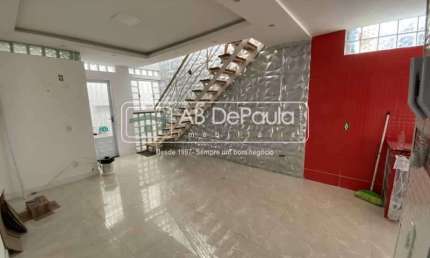 Casa com 2 quartos à venda na Rua Comandante Santos Porto, Realengo, Rio de Janeiro, 80 m2 por R$ 150.000