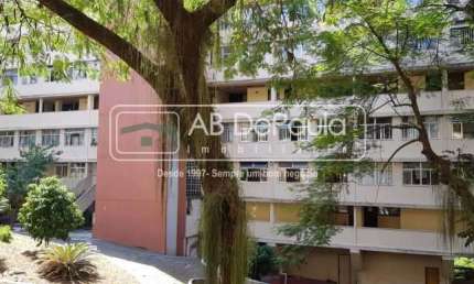 Apartamento com 3 quartos à venda na Estrada do Cafundá, Taquara, Rio de Janeiro, 57 m2 por R$ 190.000