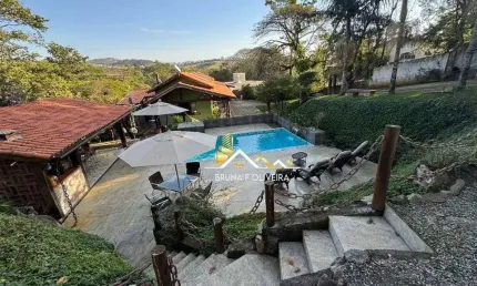 Chácara com 3 dormitórios à venda, 851 m² por R$ 800.000,00 - Centro - Piracaia/SP