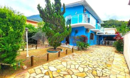 Sobrado com 5 Dormitórios e Piscina, Portal da Olaria  São Sebastião  SP