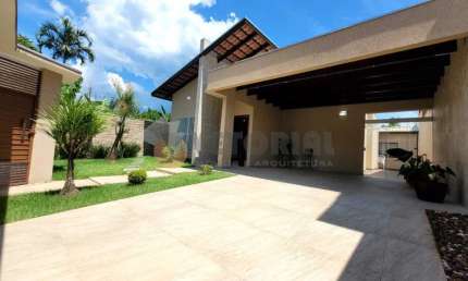 Casa com 3 Dormitórios e Piscina, Pontal de Santa Marina  Caraguatatuba SP