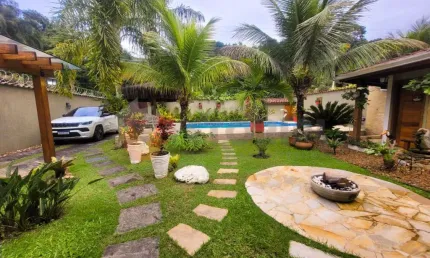 Casa com 3 Dormitórios e Piscina, Capricórnio   Caraguatatuba SP