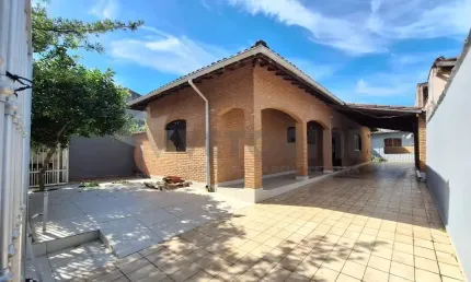 Casa com 3 quartos à venda na Avenida Acre, 300, Indaiá, Caraguatatuba