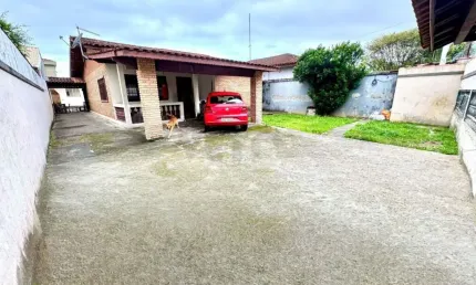 Casa com 3 Dormitórios e Piscina, Porto Novo  Caraguatatuba SP
