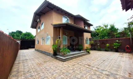 Sobrado com 4 Dormitórios, Massaguaçu  Caraguatatuba SP