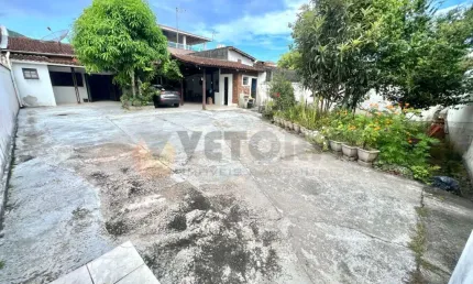 Casa com 2 quartos à venda na Alameda das Magnólias, 300, Martim de Sá, Caraguatatuba