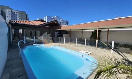 Casa com 4 dormitórios e piscina, martim de sá  caraguatatuba sp