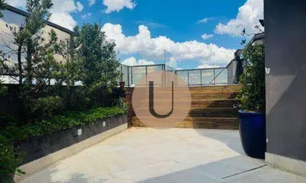 Cobertura reformada; 4 suítes; 4 vagas; piscina privativa; vista panorâmica