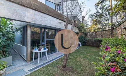 Casa em condomínio fechado! 4 suítes, 6 vagas! panamby!