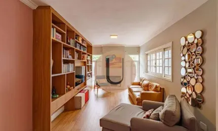 Casa a venda com 3 quartos, 5 vagas de garagem - Morumbi