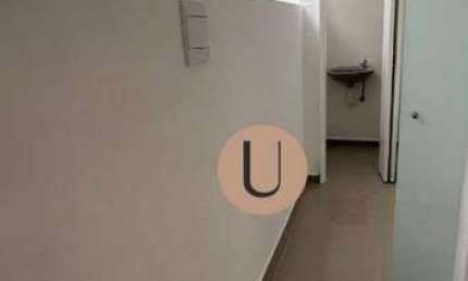 Apartamento reformado na Avenida Brigadeiro Luís Antonio