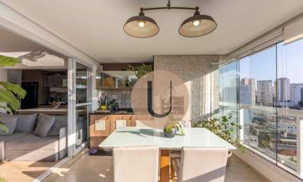 Apartamento moderno com 3 dormitórios e varanda gourmet, perto do Parque Aclimação