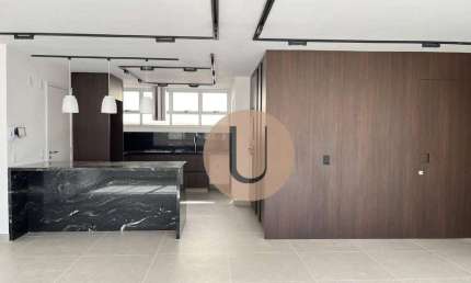 Para locação: apartamento reformado, moderno e com vista incrível
