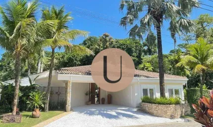 Fantástica casa térrea decorada na exclusiva Praia do Engenho!