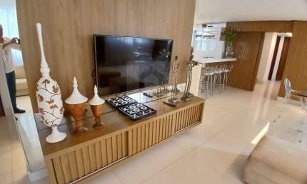 Apartamento para Venda em Niterói, Icaraí, 3 dormitórios, 1 suíte, 3 banheiros, 1 vaga