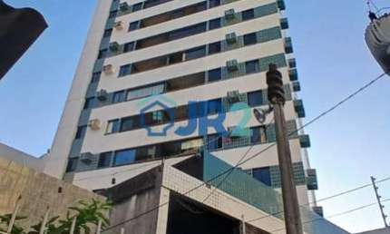 Apartamento em Setúbal com 3 quartos sendo 1 suíte com dependência completa, nascente vista mar