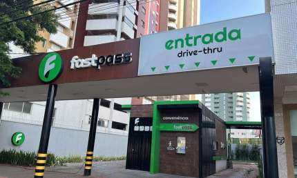 Comercial disponível para locação na Av. João Paulino Vieira Filho