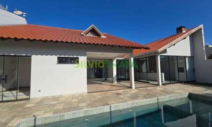 Casa à venda Maringá, uma oportunidade única: Casa Espetacular no Jardim Guaporé com 5 Dormitórios