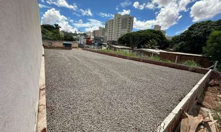 Apresentamos um lote de alto potencial, localizado no Jardim Alvorada em Maringá!