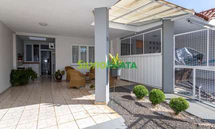 Casa com 6 quartos à venda na Rua dos Jasmins, 525, Jardim Monte Carlo, Maringá