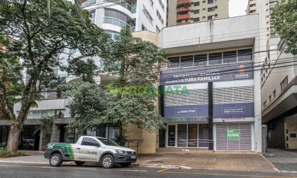 EXCELENTE SALA COMERCIAL COM MAIS DE 600,00 M² PARA LOCAR NO CENTRO DA CIDADE.