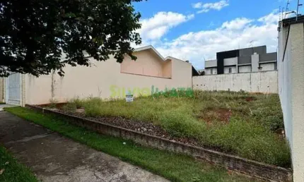 Terreno à venda na Rua Pioneiro José Vicente da Silva, 1347, Jardim Universo, Maringá