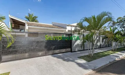 ESTA RESIDÊNCIA FOI PLANEJADA NOS MÍNIMOS DETALHES PARA OFERECER TUDO O QUE VOCÊ E SUA FAMÍLIA PRECISAM COM CONFORTO E ESTILO - RUA CALIFÓRNIA Nº 147 - JARDIM LOS ANGELES.