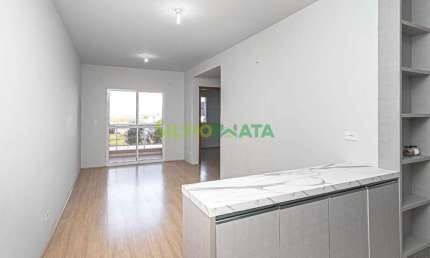 Apartamento à venda por R$ 390.000,00 na Vila Marumby, Maringá-PR