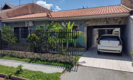 Casa à venda no Jardim Liberdade III  Duas moradias em um só terreno!