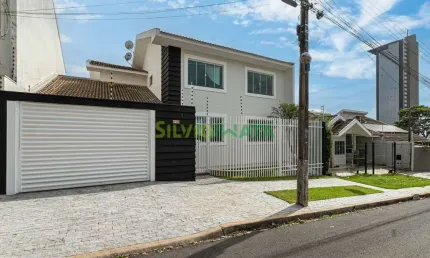 Sobrado à venda por R$ 1.595.000,00 no Jardim Itália, Maringá-PR