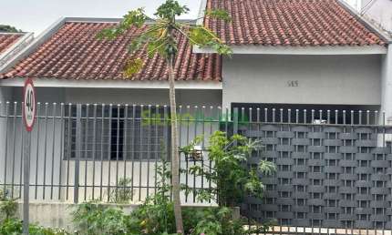 Casa com 3 quartos à venda na Rua 28 de Junho, 815, Jardim Tupinambá, Maringá
