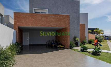 SOBRADO PARA LOCAÇÃO NO CONDOMÍNIO ECOGARDEN COM 243 M² DE ÁREA CONSTRUIDA