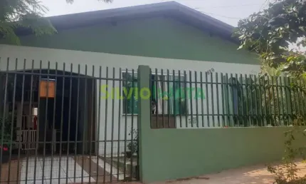 Imóvel à Venda no Parque das Laranjeiras com 300m² de terreno!