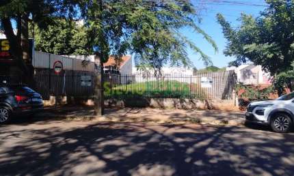 Terreno à venda por R$ 800.000,00 na Rua Tabaetê, Maringá-PR