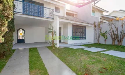 EXCELENTE SOBRADO COM PISCINA, 03 QUARTOS E AMPLO QUINTAL PARA MORAR NO JARDIM NOVO HORIZONTE.