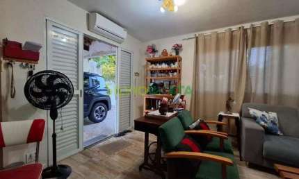 Oportunidade Única: Duas Residências no Mesmo Terreno  Ideal para Morar e Investir!