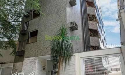 Apartamento a venda no Edifício Saint Louis no 6° andar.