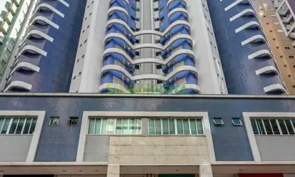EXCELENTE APARTAMENTO DE 02 QUARTOS SENDO 01 SUÍTE PARA MORAR NO EDIFÍCIO SÃO MIGUEL, ZONA 07.