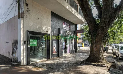 SALA COMERCIAL DE FUNDO PARA LOCAR NA AVENIDA CERRO AZUL, PRÓXIMO AO CLUBE MARINGÁ.