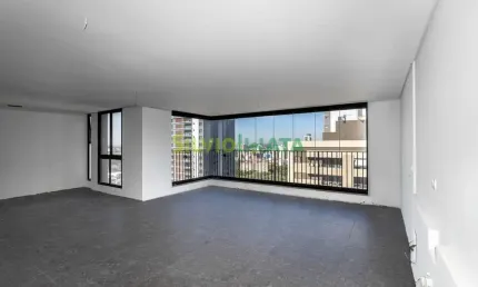 Apartamento à venda por R$ 1.350.000,00 na Zona 03 de Maringá-PR