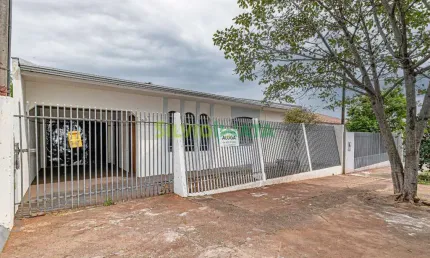 EXCELENTE CASA DE 04 QUARTOS PARA MORAR NO PARQUE DAS GREVÍLEAS.