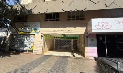EXCELENTE APARTAMENTO NO ED. MONTEIRO LOBATO, SEMI MOBILIADO, PARA MORAR PRÓXIMO AO BOSQUE, ZONA 03.