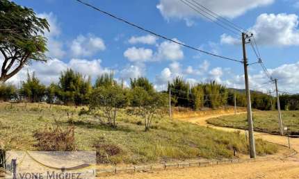 Terreno em Residencial Bougainville - Paty do Alferes, RJ